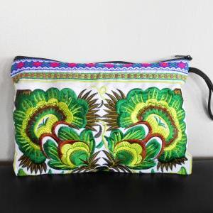 Green Embroidery Clutch Wristlet Bag White Fabric..