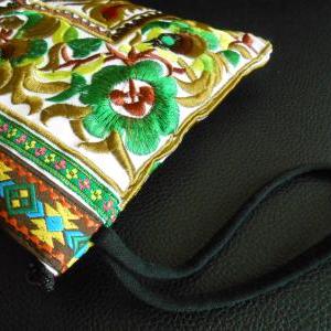 Green Clutch Wristlet Bag Embroidery W/ White..