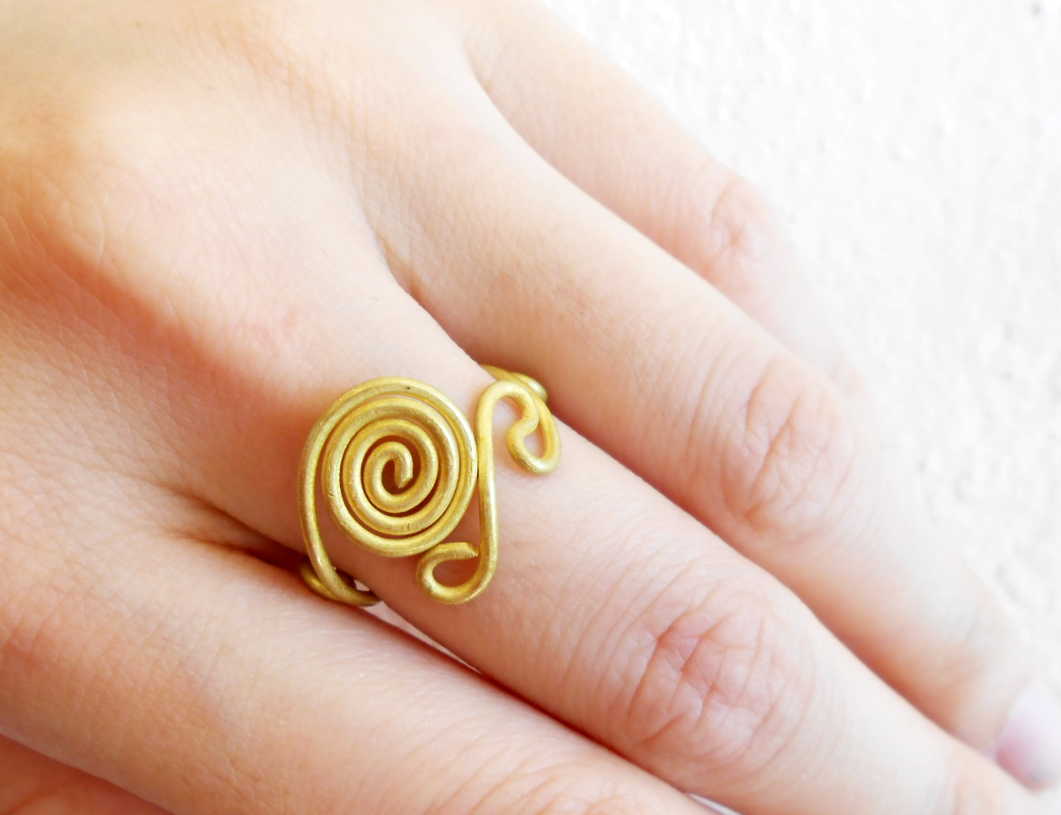 Brass Ring, Fashion Designs - Adjustable Ring, Jewelry Thailand Handmade. (jr1014)