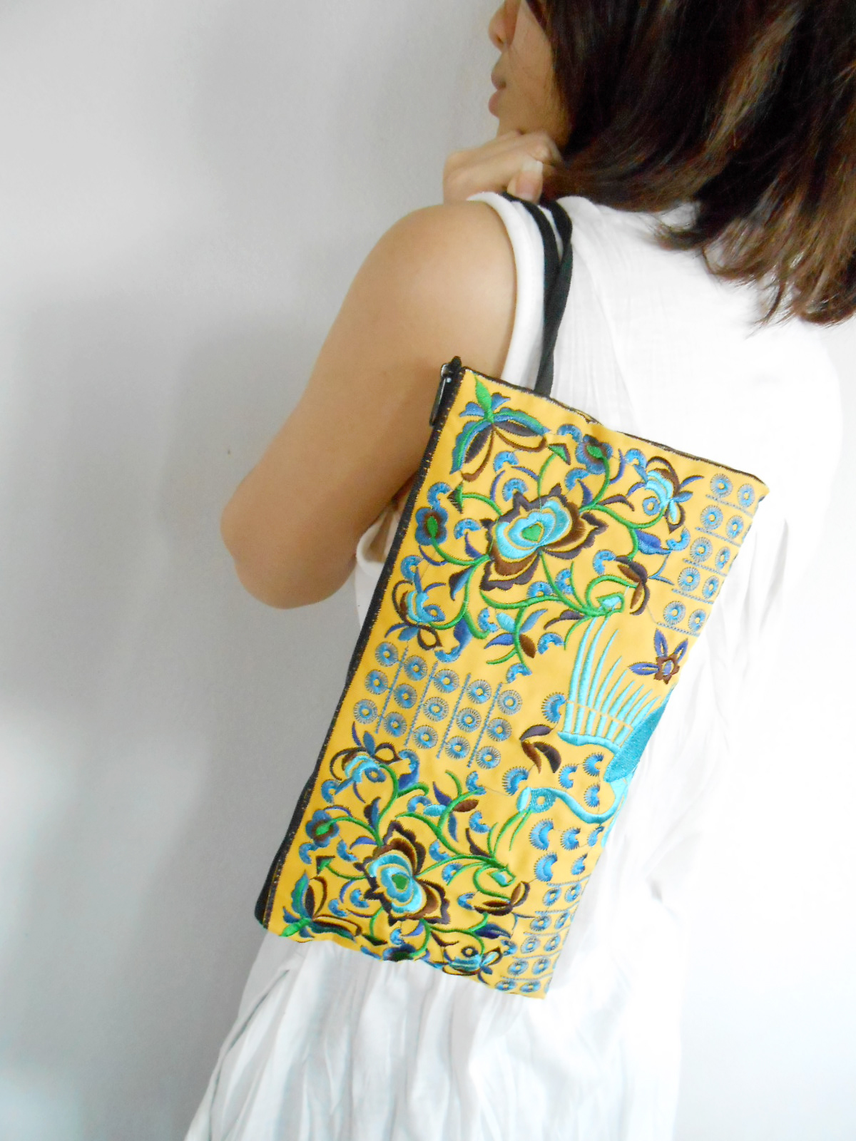 Blue Flamingo Embroidered Clutch Bag, W/ Yellow Fabric Chinese Hmong Hilltribe Handmade In Thailand. (kp1056-blye)